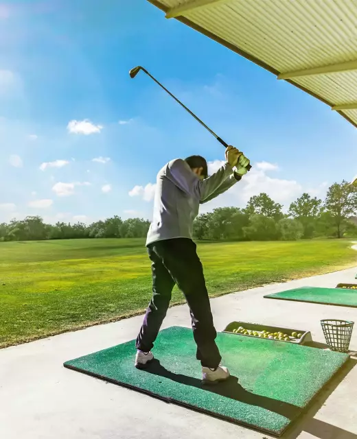Practice Your Swing at Spring Rock Golf’s Driving Range – New Hyde Park, NY Driving range at Spring Rock Golf, New Hyde Park, NY