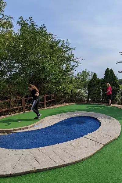 Mini golf course at Spring Rock Golf, New Hyde Park, NY – Fun for all ages